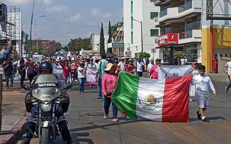 #Chiapas «El INE no se toca» Marchan en Tuxtla en contra de reforma electoral
