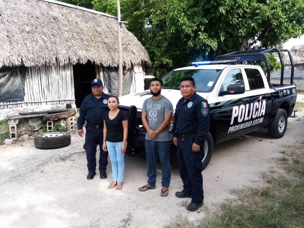 #QuintanaRoo Simula #MaryHernández entrega de patrulla a alcaldía de #FelipeCarrilloPuerto, denuncian