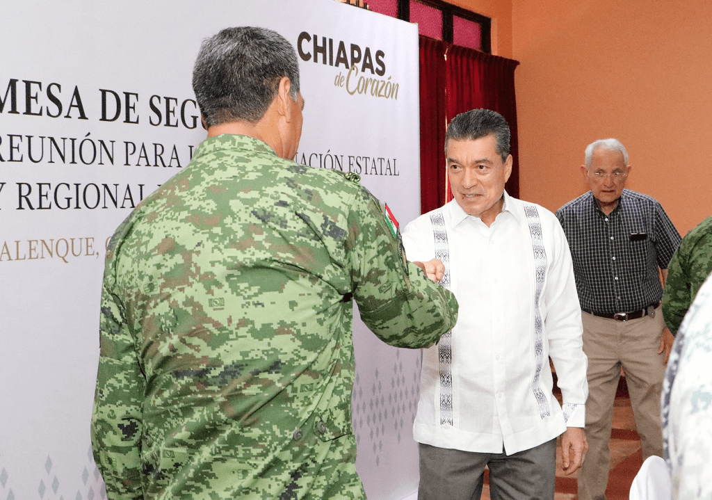 #Chiapas Todas las autoridades estamos pendientes de cuidar al pueblo ante las lluvias: #RutilioEscandón