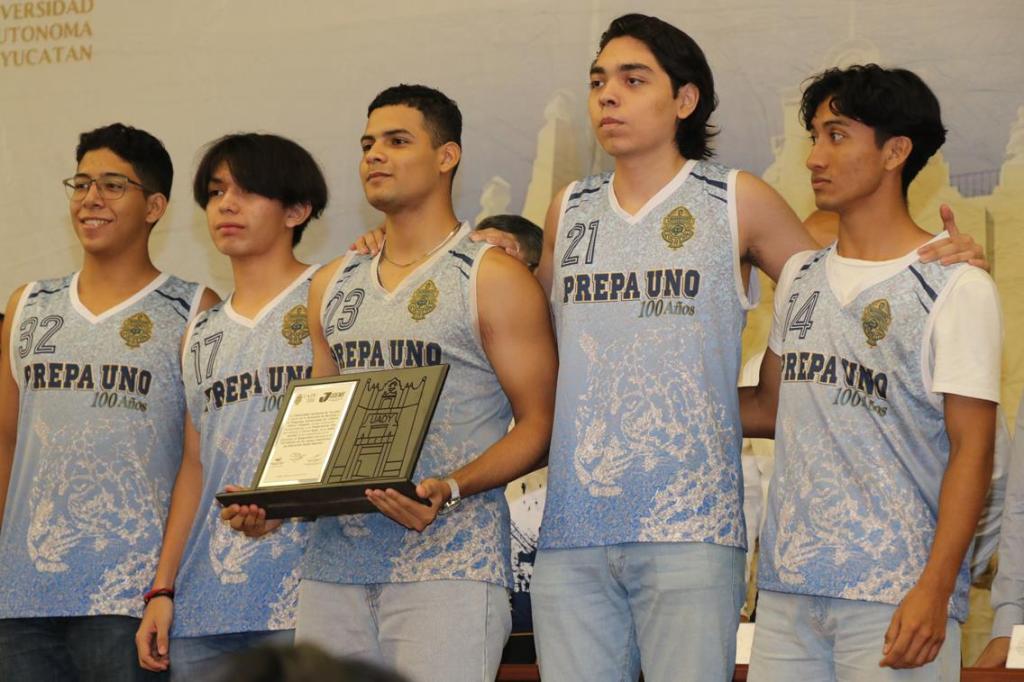 #Yucatán Concluyen con éxito los Juegos Deportivos de Educación Media&nbsp;Superior