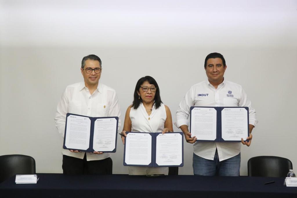 #Yucatán #UADY e #IMDUT firman convenio para mejorar el transporte público 