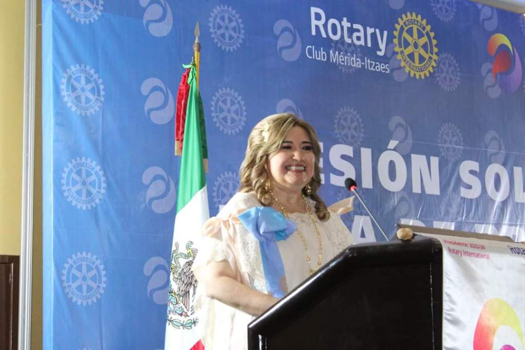 #Yucatán #CeliaRivas es la nueva Presidenta del #ClubRotario #Mérida&nbsp;Itzáes.