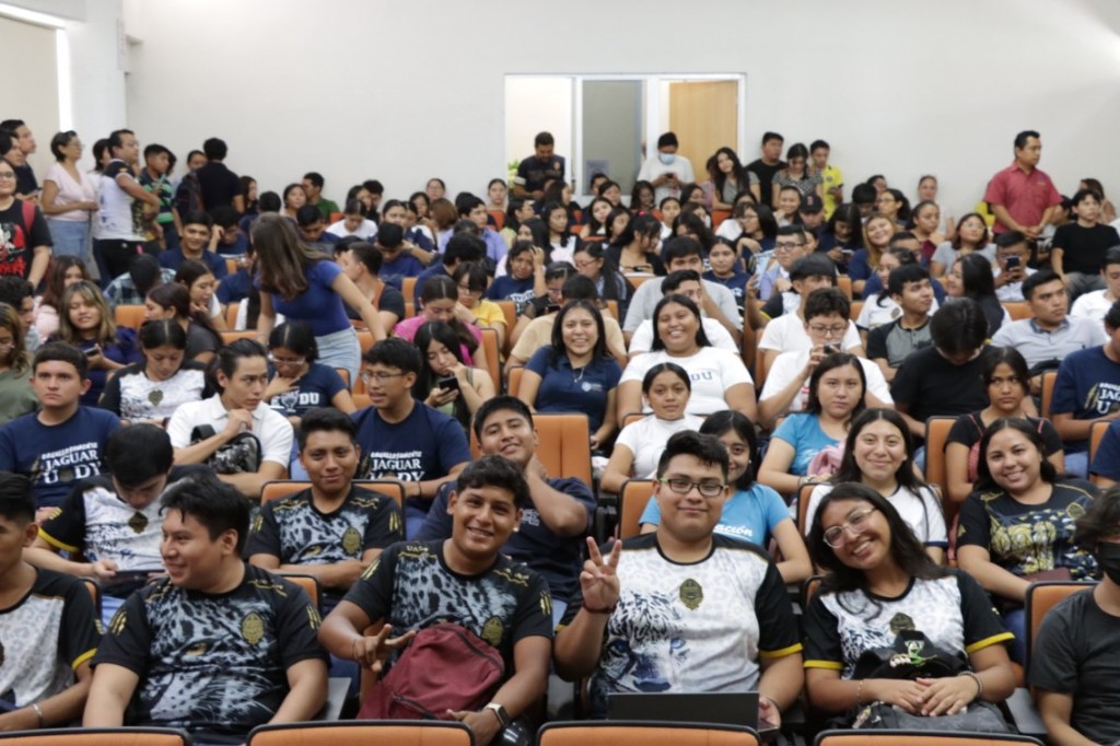 #Yucatán Nuestro compromiso es una educación de calidad: #CarlosEstradaPinto 