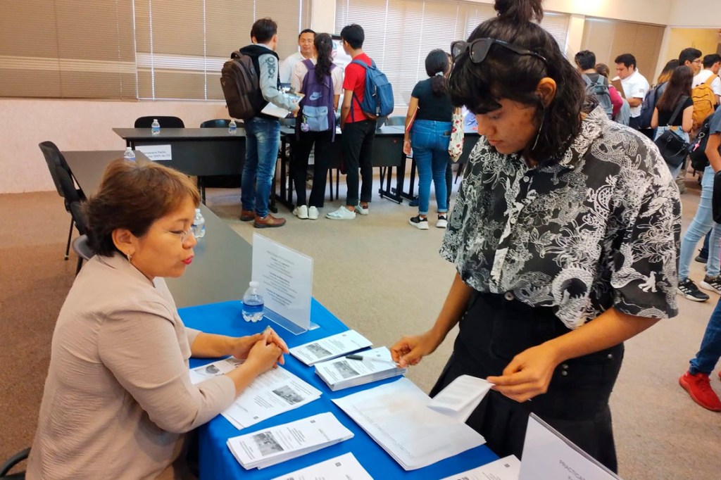 #Yucatán Estudiantes #UADY destacan en empresas 