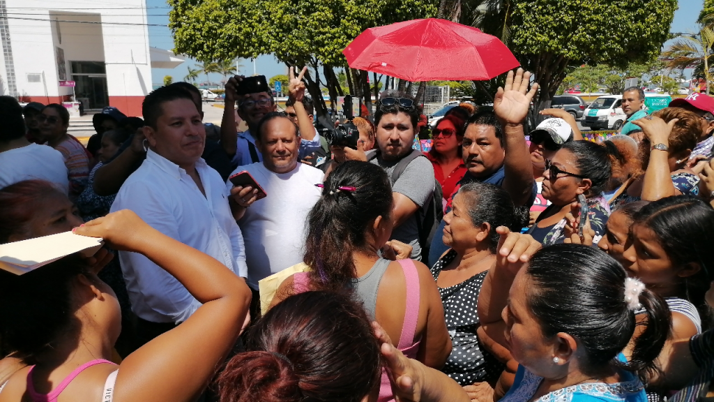 #Carmen Dejó edil sin empleo a cientos de&nbsp;familias