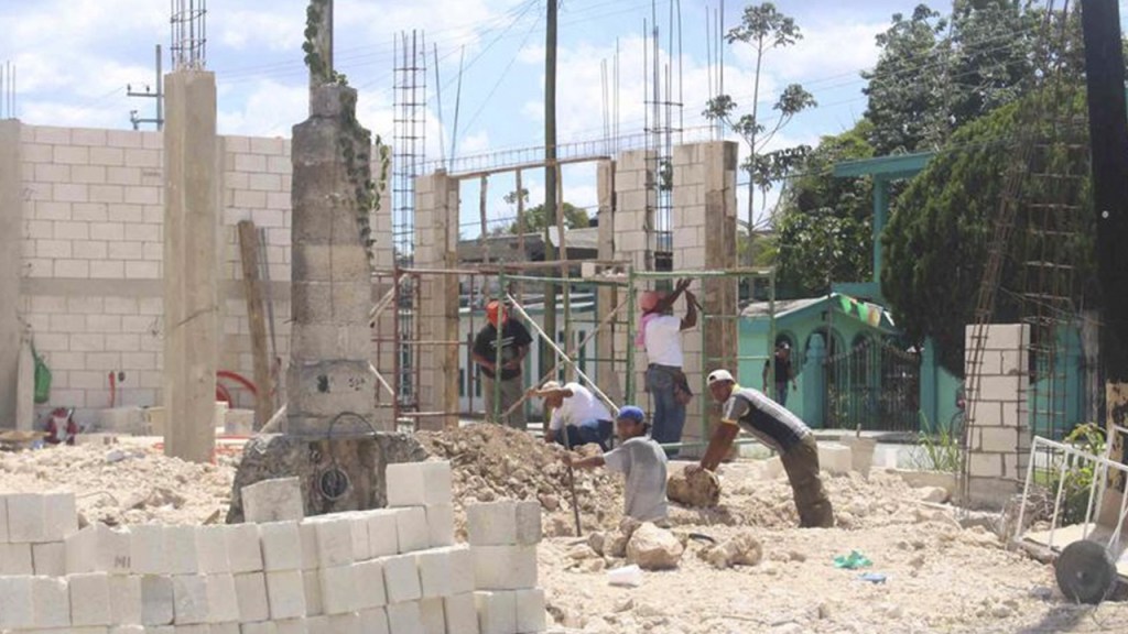 #Carmen Desecha Gobierno a alarifes&nbsp;locales