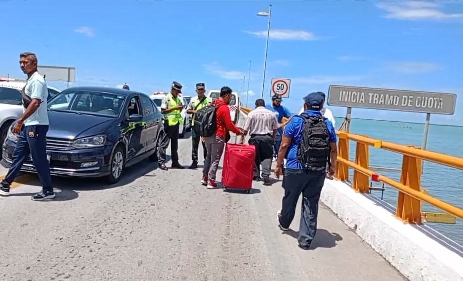 #Carmen Reclaman alumnos de Utcam a rector por aplazar&nbsp;examen