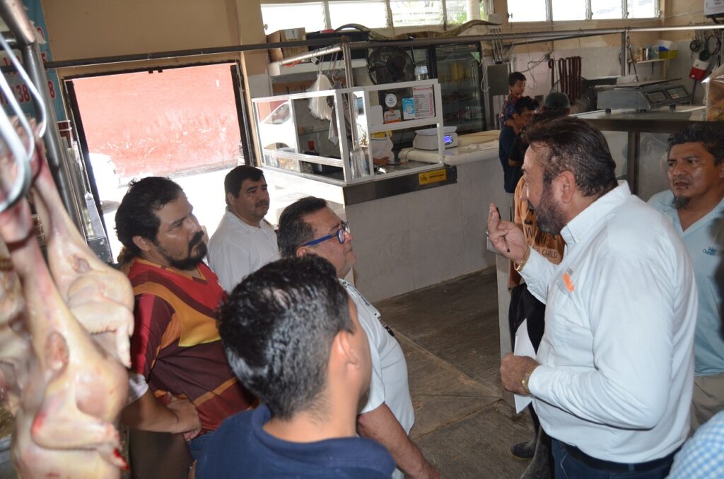 #Campeche Deficiencias y restricción de luz en mercado&nbsp;ejidal