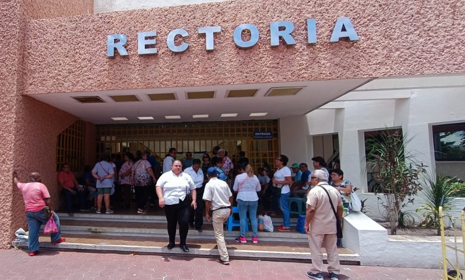 #Carmen Unacar excluye de pago a jubilados de ‘confianza’ y&nbsp;viudas