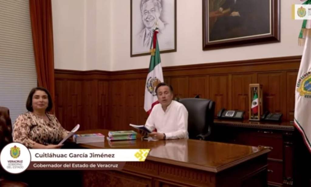 #Veracruz Libros de texto, ya están en las escuelas de Veracruz, celebra&nbsp;Cuitláhuac