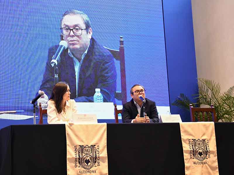 #Chiapas Disertan ponencia