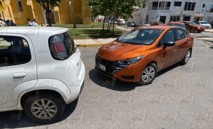#Campeche Frenon y choque entre dos autos en el barrio&nbsp;Guadalupe
