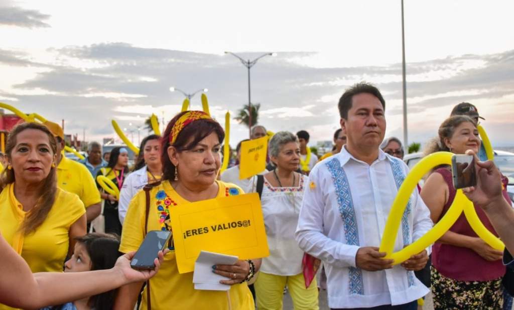 #Veracruz Marchan en Coatzacoalcos por el Día de la Prevención del&nbsp;Suicidio