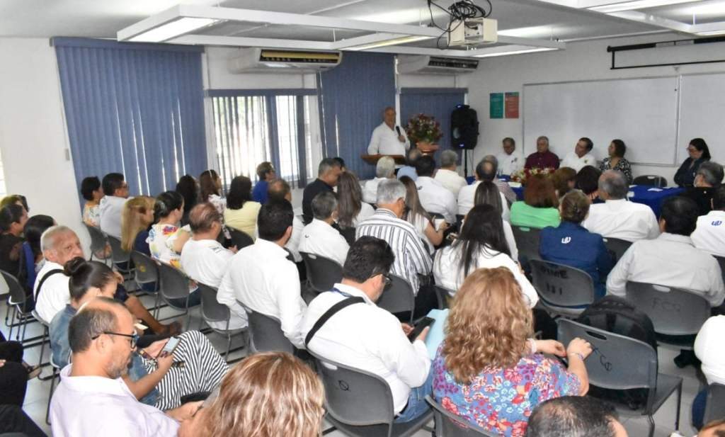 #Veracruz Adeuda UV pagos a más de 2 mil maestros en&nbsp;Veracruz