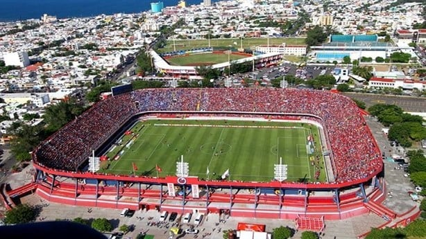 #Veracruz En esta cancha jugaron los Tiburones Rojos de Veracruz antes que el Estadio Luis Pirata&nbsp;Fuente