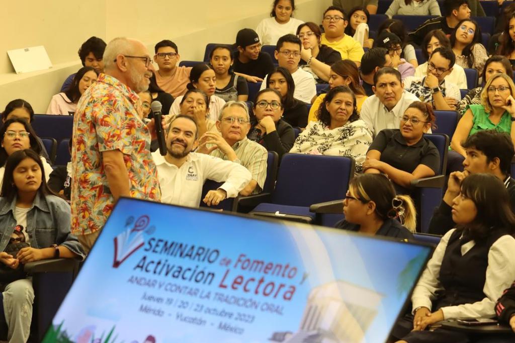 #Yucatán La obligación es el peor enemigo de los libros: #BenitoTaibo 