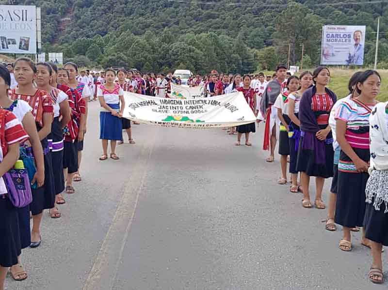 #Chiapas Normalistas marchan