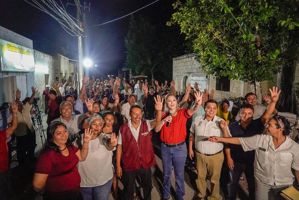 #Yucatán Llama #VerónicaCamino a reflexionar las razones que mueven a los yucatecos para alcanzar la transformación en el&nbsp;estado