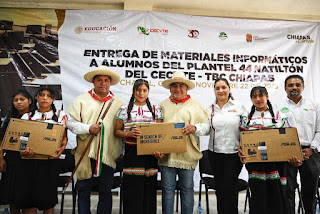 #Chiapas Dotan equipos informáticos al plantel 44 de&nbsp;Natiltón