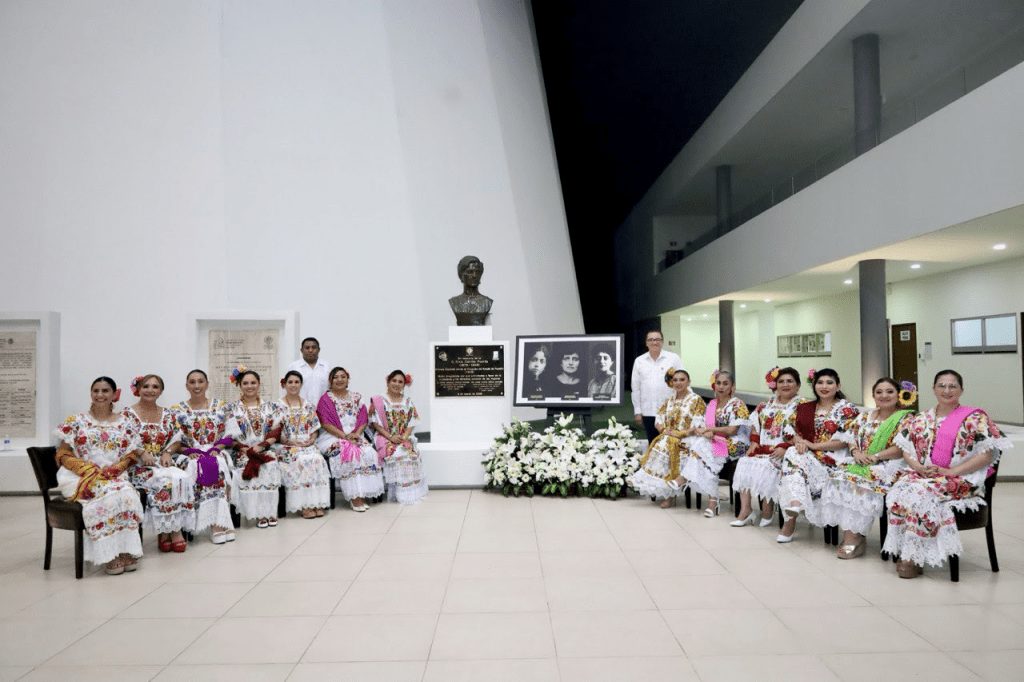 #Yucatán Conmemoran 100 años de la elección de las primeras mujeres que ocuparon el cargo de diputadas al Congreso del Estado 