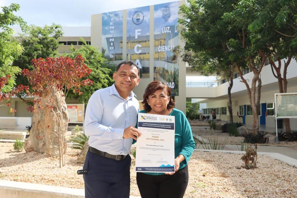 #Yucatán #UADY recibe el Premio Institucional 2023 
