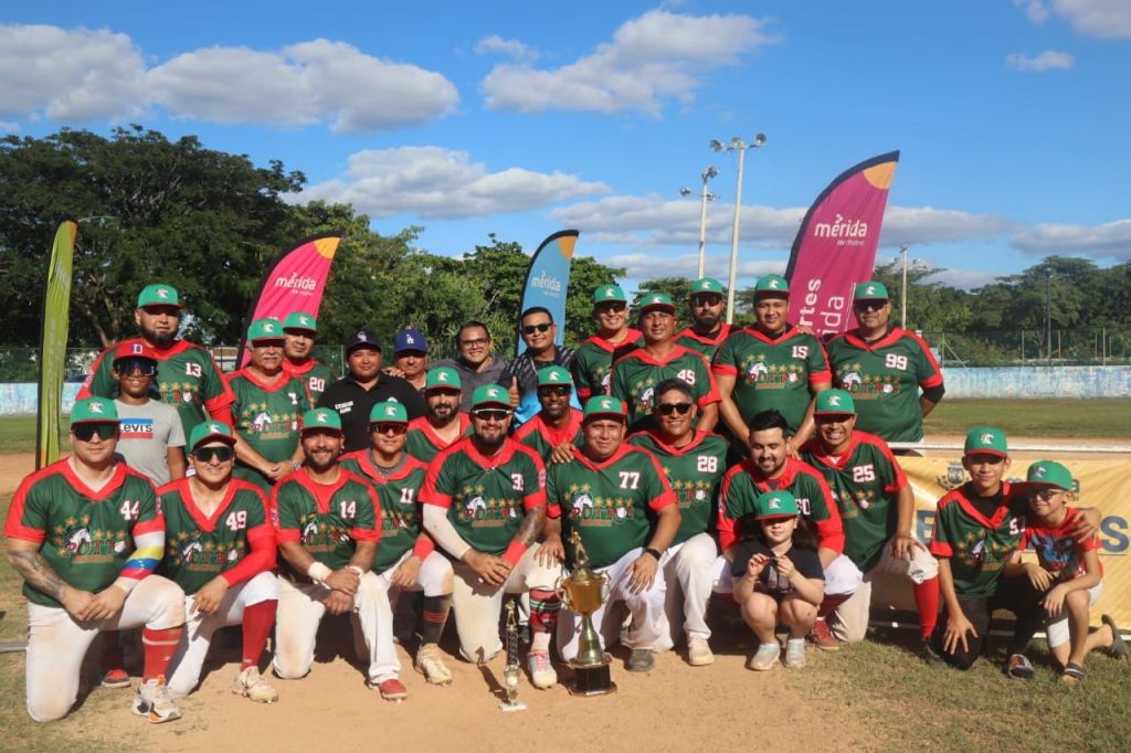 #Yucatán Potros se coronan campeones en la primera edición del Torneo «Cantaritos Festival Fall» de softbol varonil, venciendo 5-1 a los&nbsp;Renegados