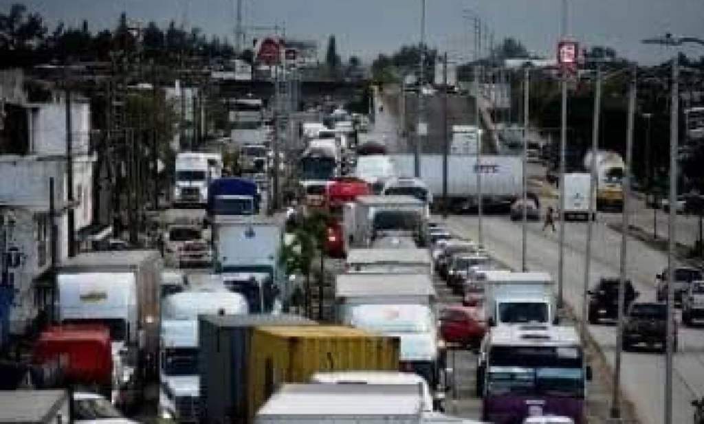 #Veracruz Insiste AIEVAC Coatzacoalcos a autoridades, atender problemática&nbsp;vial