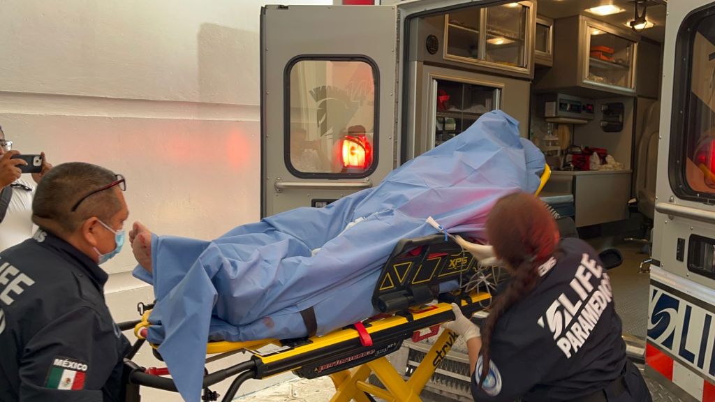 #QuintanaRoo Atacan a balazos a dos guardavidas en #CostaMujeres; una ya&nbsp;murió