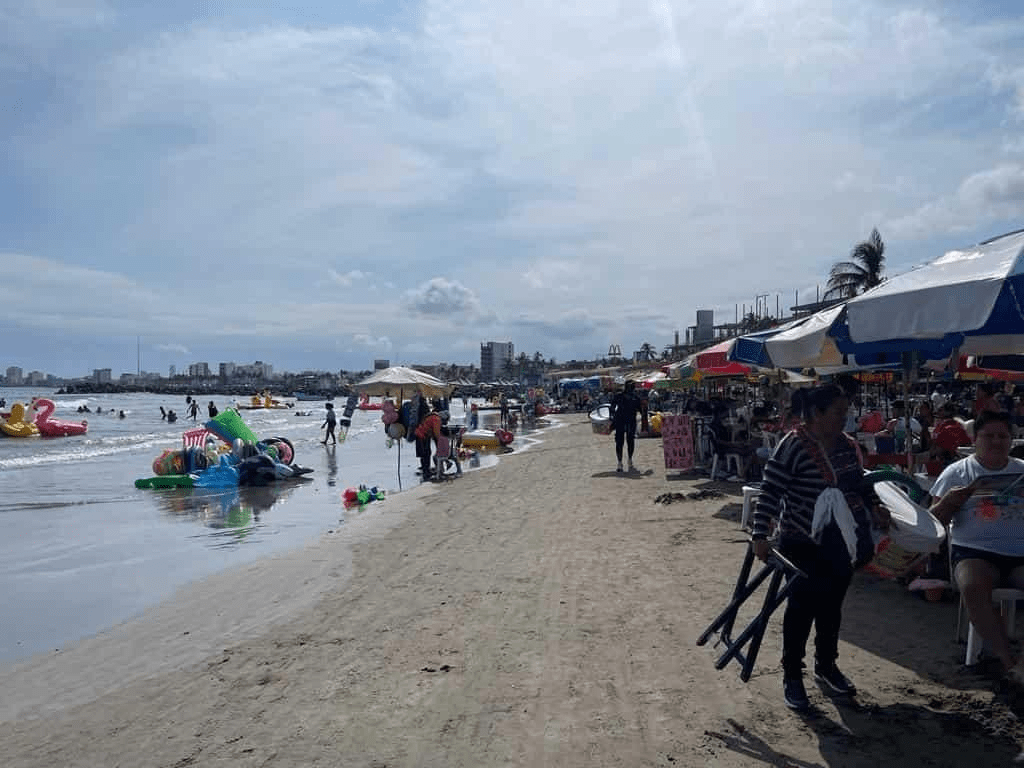 #Veracruz Se dispara afluencia de turistas en playas del Puerto&nbsp;Jarocho
