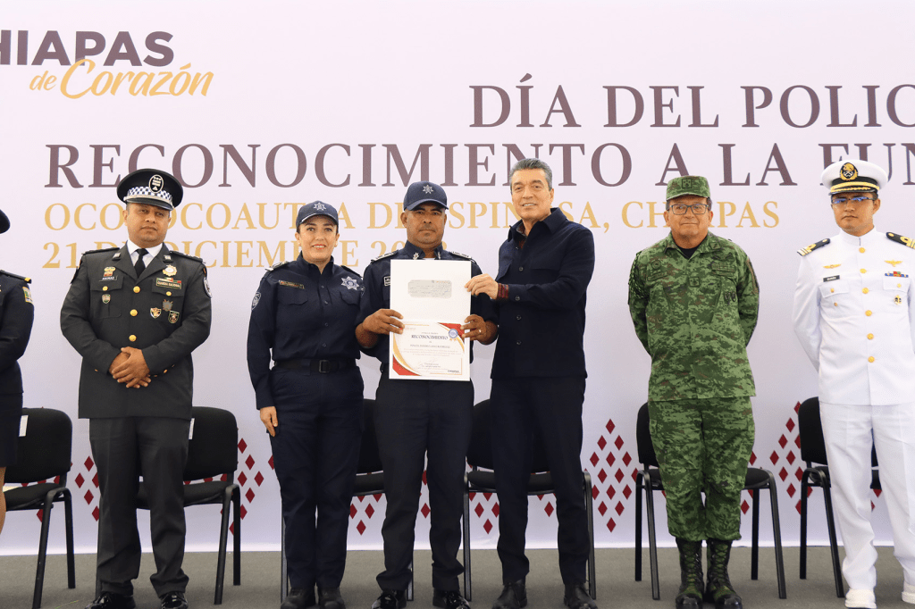#Chiapas Reconoce #Rutilio Escandón labor de policías para mantener la estabilidad y la armonía en la&nbsp;entidad