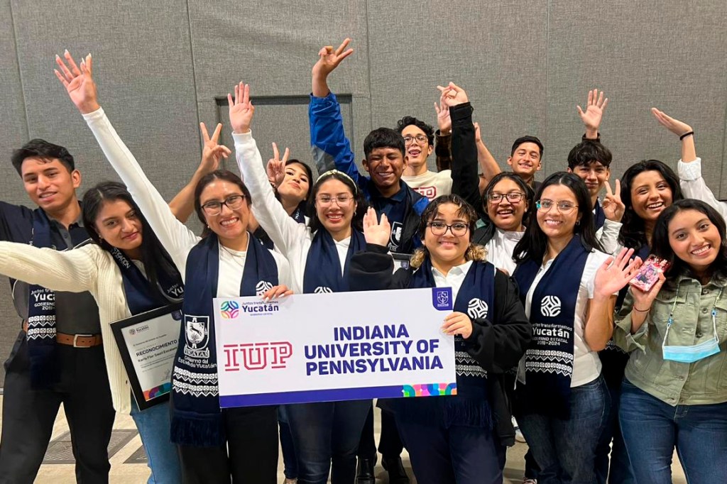 #Yucatán Más de 100 estudiantes #UADY realizarán estancias en #EstadosUnidos y #Canadá 