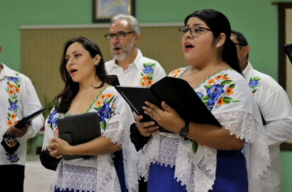 #Yucatán Cantos corales llenan de alegría el Hogar del&nbsp;#AncianoBetania