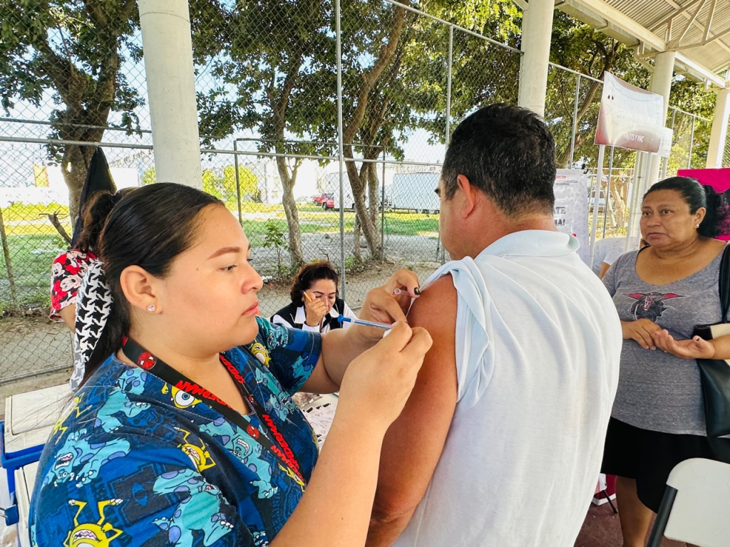 #Campeche Refuerzan vacunación en #Carmen con feria de la&nbsp;salud