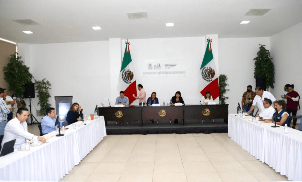 #Yucatán Aprueban proyectos de dictamen para continuar impulsando la economía del estado 