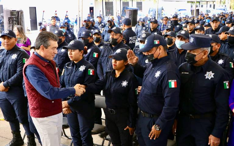 #Chiapas Entrega #RutilioEscandón patrullas, motopatrullas y equipamiento a Policía Municipal de #TuxtlaGutiérrez