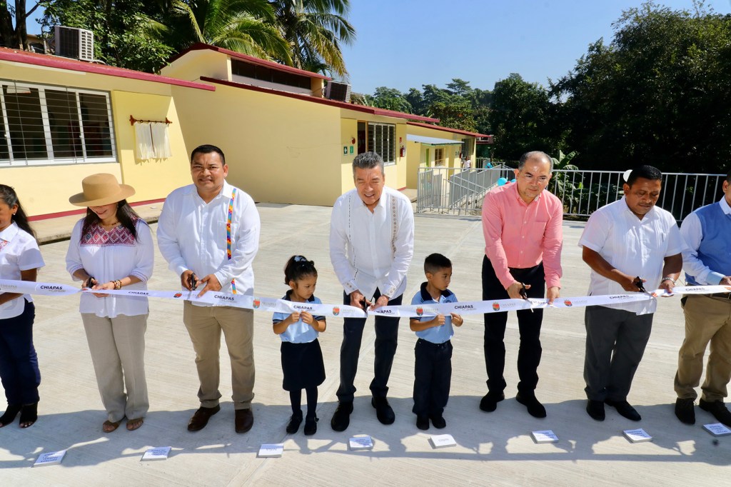#Chiapas Inaugura Escandón espacios educativos en&nbsp;Palenque