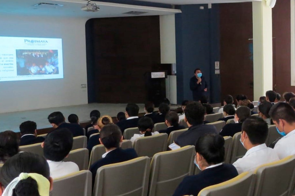 #Yucatán Hacen un llamado para visibilizar la lengua maya en el ejercicio&nbsp;profesional