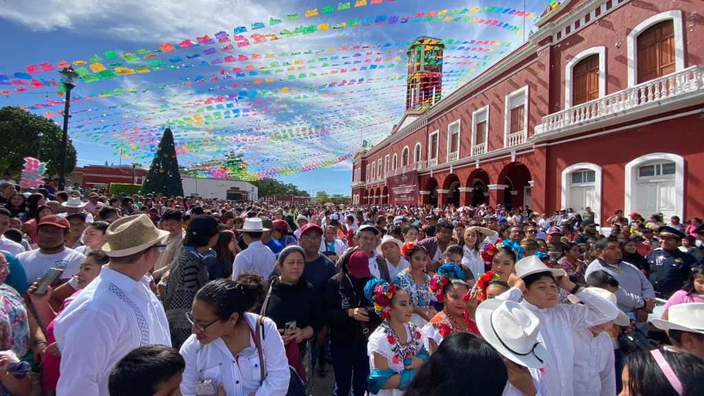 #Yucatán ¡Memorable conmemoración del centenario luctuoso de #FelipeCarrilloPuerto en #Motul, Pueblo&nbsp;Mágico!