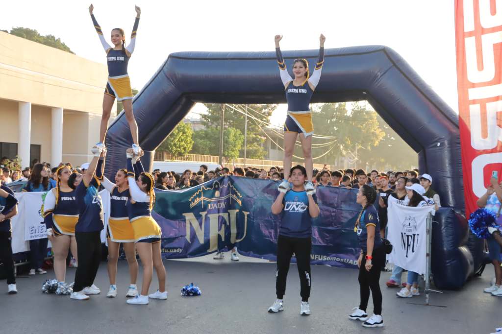 #Yucatán Prepa Uno realiza su tradicional carrera Vuelve a&nbsp;Casa