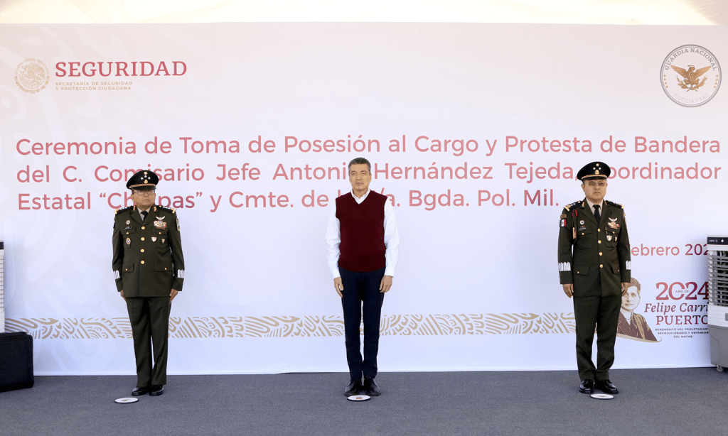#Chiapas Atestigua #RutilioEscandón toma de protesta del nuevo coordinador de la&nbsp;#GN