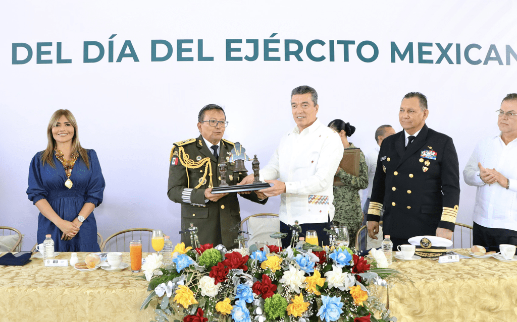 #Chiapas Conmemoran el CXI Aniversario del Día del Ejército Mexicano; asiste #RutilioEscandón