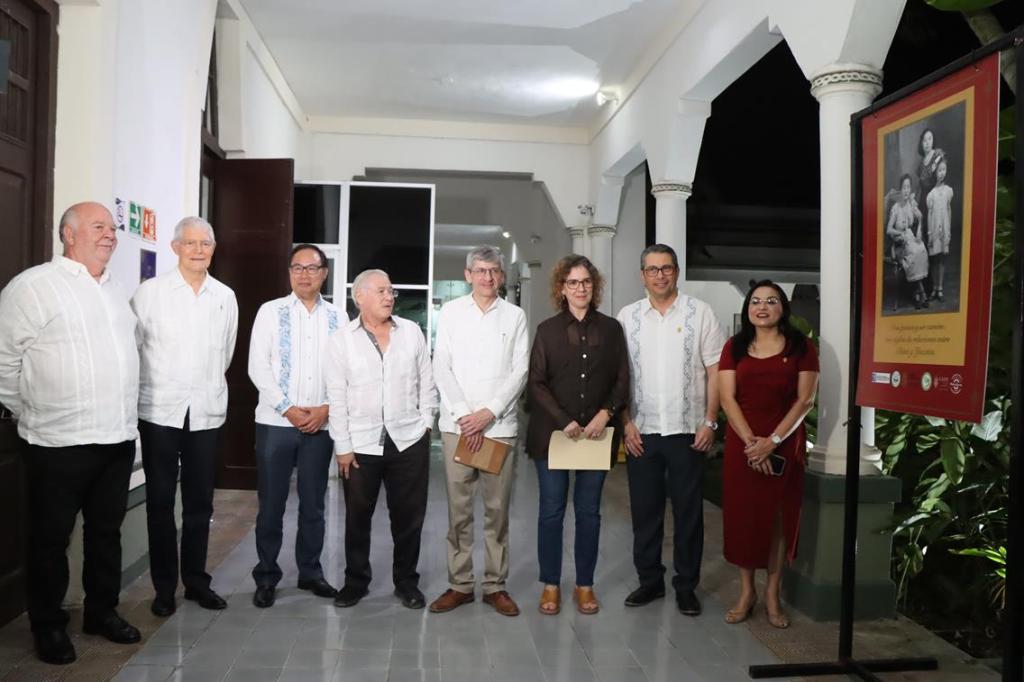 #Yucatán Inauguran exposición fotográfica de la migración #China al&nbsp;estado