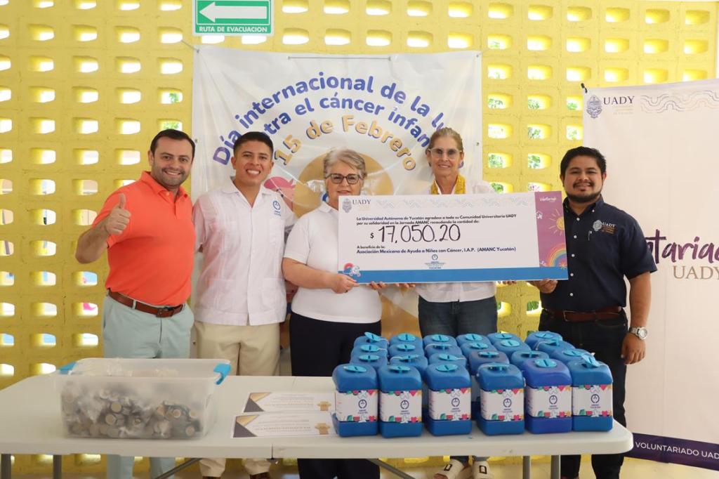 #Yucatán Estudiantes #UADY recaudan más de 17 mil pesos para niñas y niños con&nbsp;cáncer