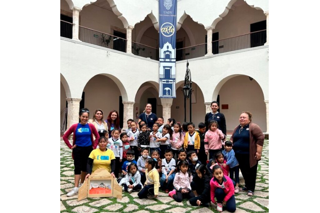 #Yucatán Niñas y niños de #Kanasín conocen la Biblioteca Central de la&nbsp;#UADY