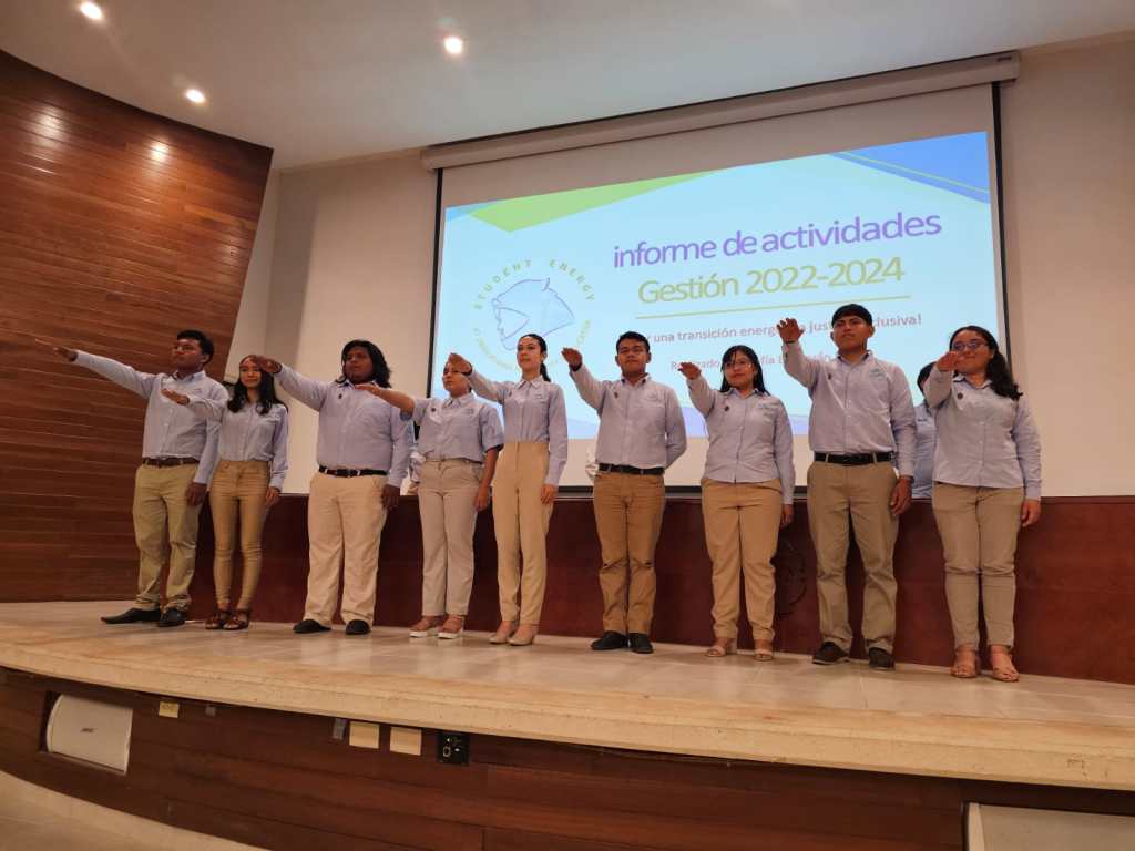 #Yucatán Rinde protesta nueva directiva de #StudentEnergyatUADY