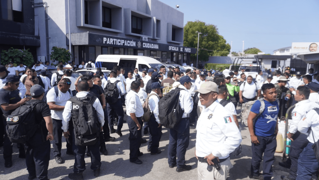 #Campeche Polis en paro manipulados por el #PRI y&nbsp;#MC