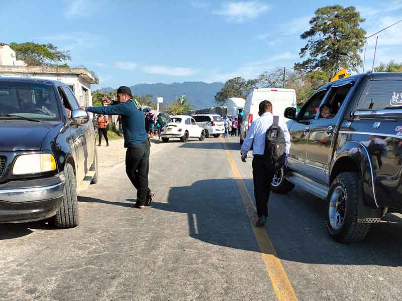 #Chiapas #COMACH bloqueo en&nbsp;#Ocosingo