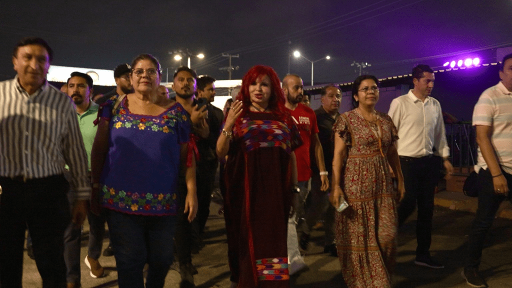 #Campecha La gobernadora #LaydaSansoresSanRomán acudió a la SSP para ratificar su convocatoria al diálogo con los agentes&nbsp;policíacos