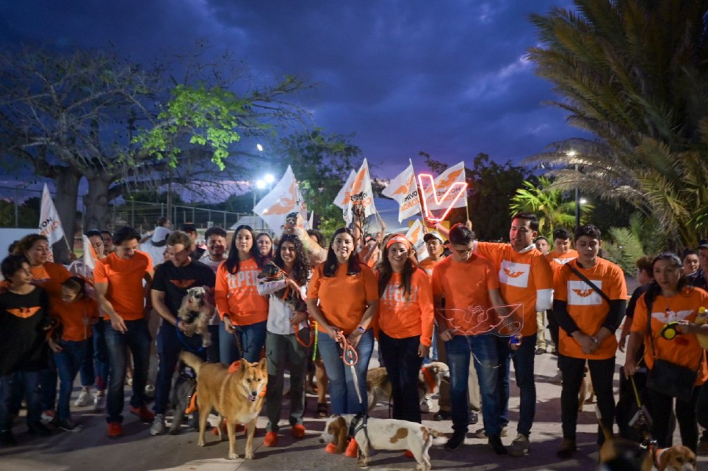 #Yucatán #MaferArceo inicia campaña develando mural y con caminata&nbsp;canina