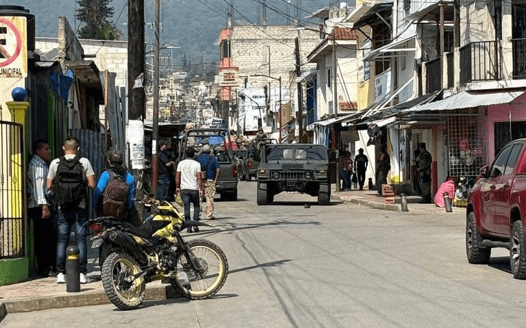 #Chiapas Conflicto en Mercado Público de #Ocosingo termina en ataque armado, reportan&nbsp;heridos